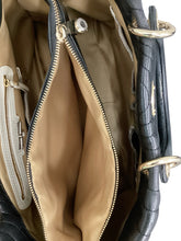 Load image into Gallery viewer, Henri Bendel Black Purse
