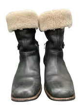 Load image into Gallery viewer, UGG Size 10 Black Boots