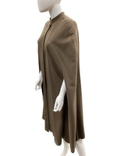 Load image into Gallery viewer, Renee's Resale Size one size Brown CAPE