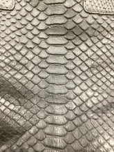 Load image into Gallery viewer, Black Purse