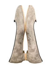 Load image into Gallery viewer, Manolo blahnik Size 10/10.5 Brown Shoes