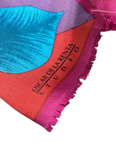Load image into Gallery viewer, Oscar de la Renta floral Scarf