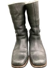 Load image into Gallery viewer, UGG Size 10 Black Boots