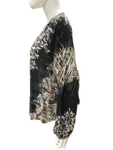 Load image into Gallery viewer, free people Size Medium Black/Colors Top