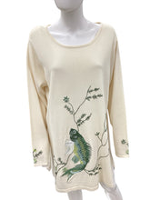 Load image into Gallery viewer, Storybook Knits Size 2x Ivory &amp; Green Sweater