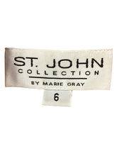 Load image into Gallery viewer, St John Size 6 salmon Blazers