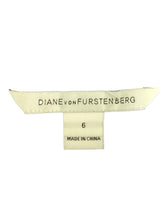 Load image into Gallery viewer, Diane Von Furstenberg Size 6 Blue &amp; White Dress