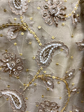 Load image into Gallery viewer, Vintage Size Medium Gold Jacket
