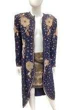 Load image into Gallery viewer, James Benjamin Size Medium Blue &amp; beige Blazers