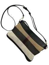 Load image into Gallery viewer, BURBERRY Purse