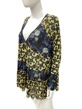 Load image into Gallery viewer, free people Size Oversized Blue &amp; Yellow Top