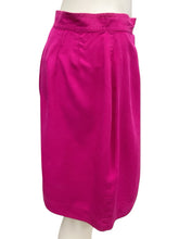 Load image into Gallery viewer, emanual ungaro Size Large fuscia Skirt
