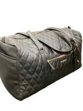 Load image into Gallery viewer, Vera Bradley Black Purse