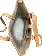 Load image into Gallery viewer, dooney &amp; bourke Brown Purse