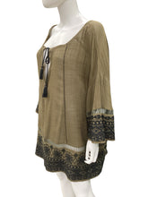 Load image into Gallery viewer, free people Size Large Olive &amp; Black Top
