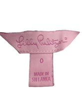 Load image into Gallery viewer, Lilly Pulitzer Size 0 Blue &amp; Pink Shorts