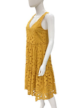 Load image into Gallery viewer, Trina Turk Size Small Mustard Dress