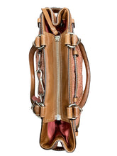 Load image into Gallery viewer, Coach Purse