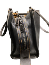 Load image into Gallery viewer, Coach Black Purse