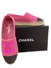 Load image into Gallery viewer, CHANEL Size 8 Pink Shoes