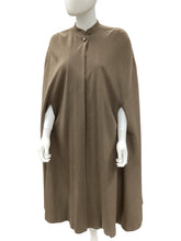Load image into Gallery viewer, Vintage Size S/M Army green CAPE