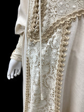 Load image into Gallery viewer, Gunne Sax Size Medium Ivory Dress