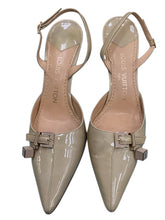 Load image into Gallery viewer, Louis Vuitton Size 6 Beige Shoes