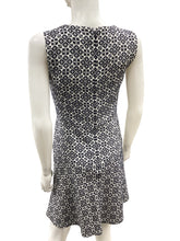 Load image into Gallery viewer, Size 2 Blue &amp; White Dress