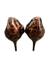 Load image into Gallery viewer, salvatore ferragamo Size 9 Tortoise Shoes