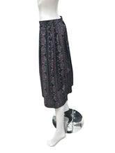 Load image into Gallery viewer, geiger Size Medium floral Skirt