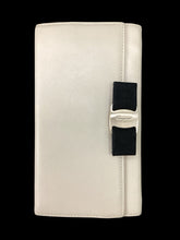 Load image into Gallery viewer, salvatore ferragamo Beige Purse