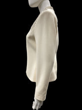 Load image into Gallery viewer, Albert Nipon Size 4 off white Blazers