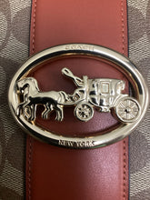 Load image into Gallery viewer, Coach Purse