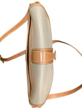Load image into Gallery viewer, dooney &amp; bourke Beige Purse