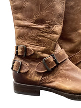 Load image into Gallery viewer, frye Size 6.5 Brown Boots