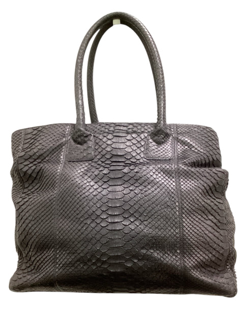 Black Purse