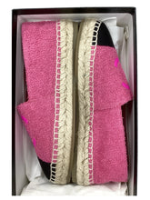 Load image into Gallery viewer, CHANEL Size 8 Pink Shoes
