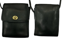 Load image into Gallery viewer, Coach Black Wallet