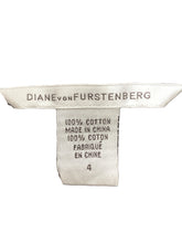 Load image into Gallery viewer, Dian Von Furstenberg Size 4 Black Top