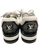 Load image into Gallery viewer, Louis Vuitton Size 8.5 Black &amp; White Shoes