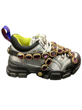 Load image into Gallery viewer, GUCCI Size 4 black &amp; Silver Shoes