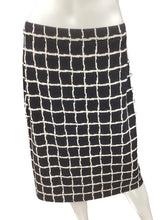 Load image into Gallery viewer, St John Size 8 Black &amp; White Skirt