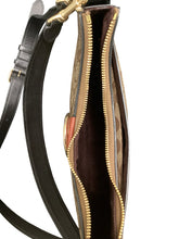 Load image into Gallery viewer, Coach Purse