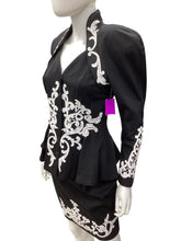Load image into Gallery viewer, CACHE Size S/M Black &amp; White Blazers