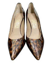 Load image into Gallery viewer, salvatore ferragamo Size 9 Tortoise Shoes