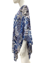 Load image into Gallery viewer, St John Size one size Blue Print Poncho