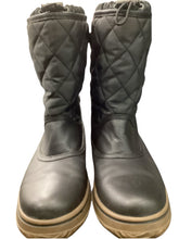 Load image into Gallery viewer, Coach Size 8.5 Black Shoes