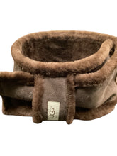 Load image into Gallery viewer, UGG Brown Scarf