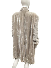 Load image into Gallery viewer, Genesio by Sunny Chayes Size one size Oatmeal Coat