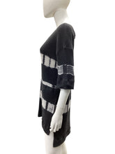 Load image into Gallery viewer, free people Size Medium Charcoal &amp; White Top